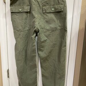 Zara Woman Pants in Olive